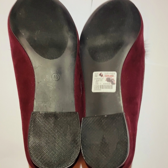 NWT Burgandy "Velvet like" Dress Shoes w/ Black Fuzzy Decor on Toe SZ 10 - Picture 4 of 11